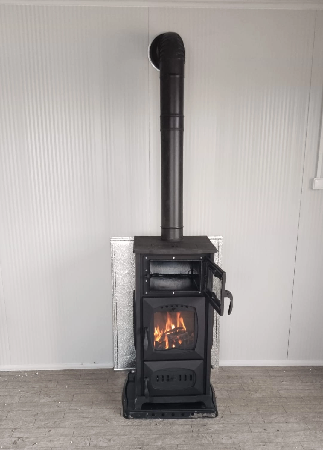 Paris Yatay Kuzineli Döküm Soba